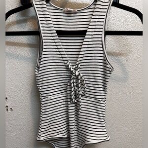 A’gaci Sleeveless, Tie-Front Bodysuit